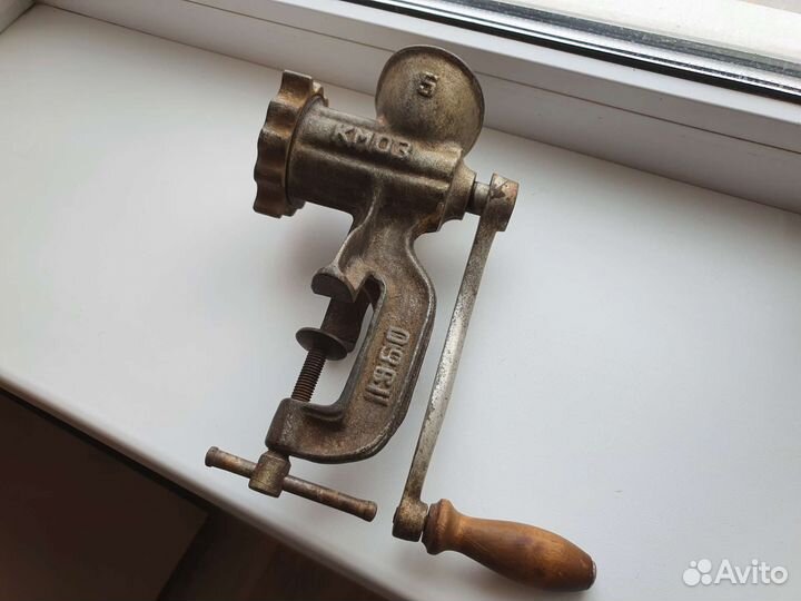 Мясорубка чугунная 1960г