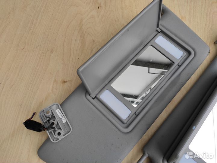 Козырьки солнцезащитные с подсветкой Opel Zafira B