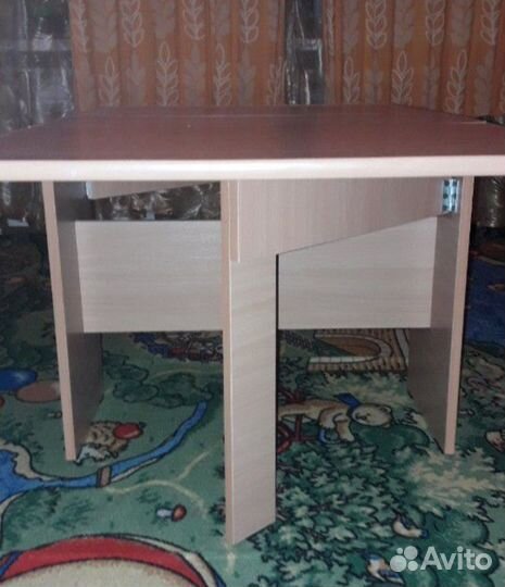 Столик детский книжка