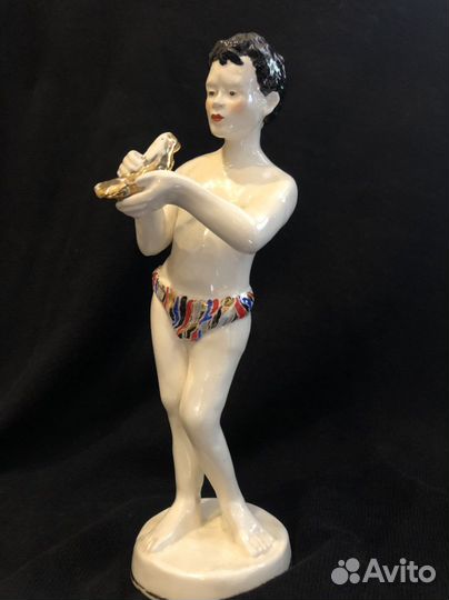 Статуэтка Негритенок с голубем лфз