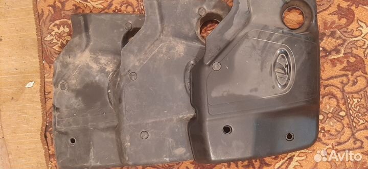 Накладкана клапанную крышку ваз