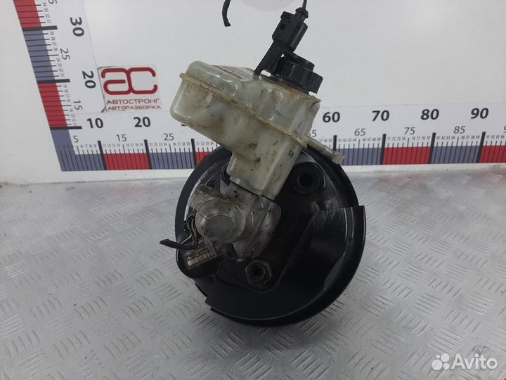 Вакуумный усилитель тормозов Volkswagen Golf 5