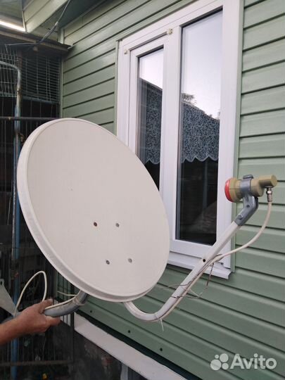 Тарелка спутникового тв Триколор