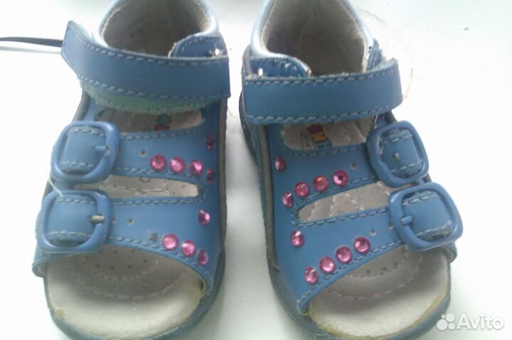 Продам сандалики