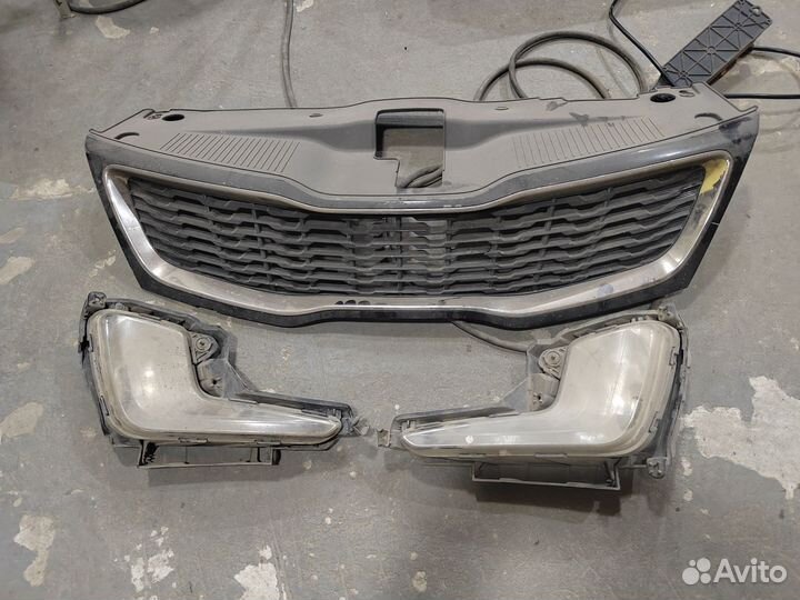 Продам решётку радиатора рио 3 и 2 туманки