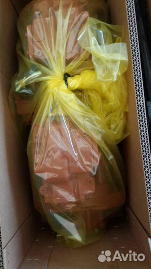 Насос Hyundai R220LC-9S