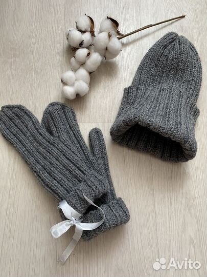 Комплект шапка и варежки