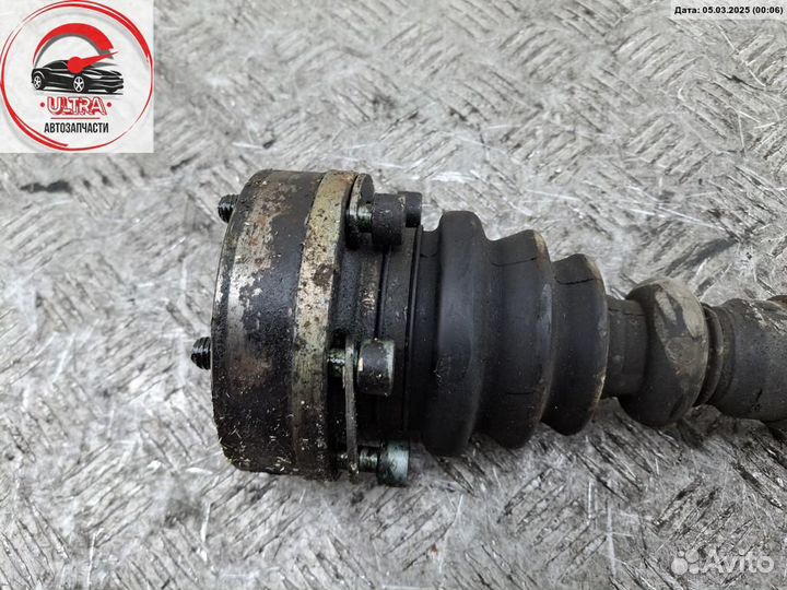 Полуось передняя правая б/у Audi A4 B5 (1994-2001)