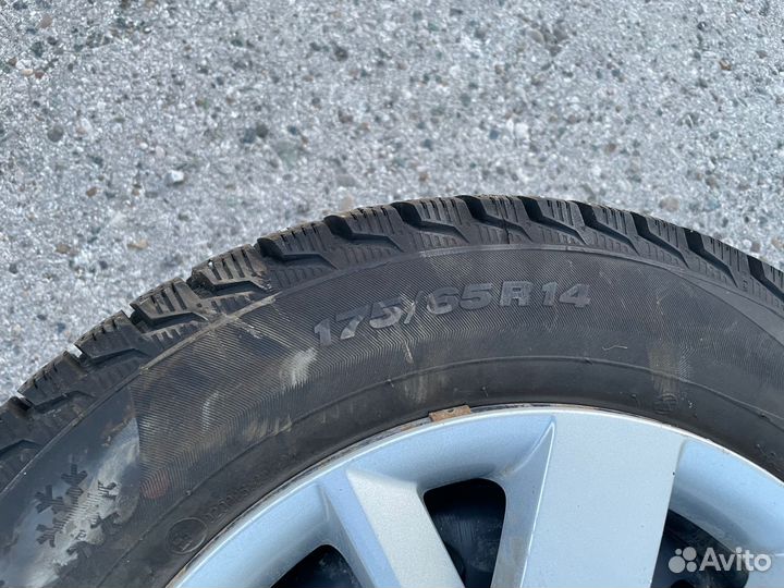 Комплект зимних колес ваз r14