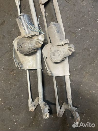 Toyota Avensis Трапеция дворников