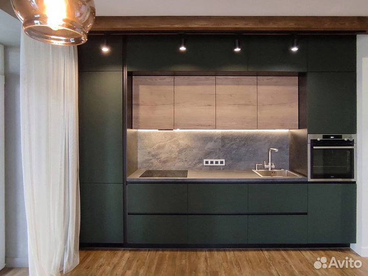 Кухонный гарнитур угловой