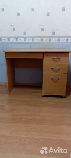 Школьный стол бу