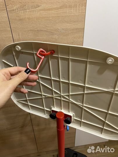 Баскетбольное кольцо и стойка
