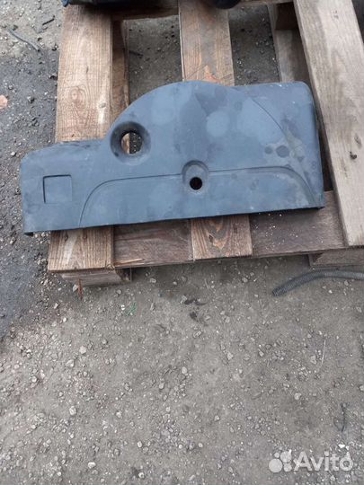 Декоративная крышка двигателя Citroen Berlingo m59