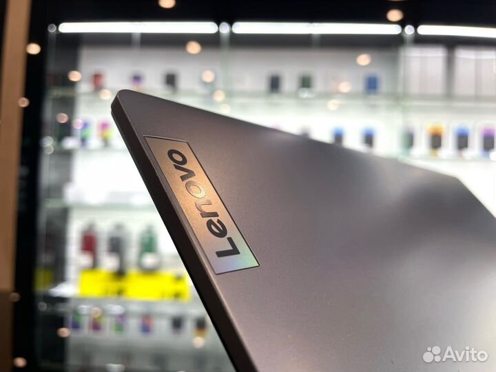 Ноутбук Lenovo Ryzen 5 7520U/DDR5-8Gb/SSD-256Gb