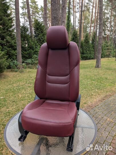 Передние сиденья Mazda CX-9 2021