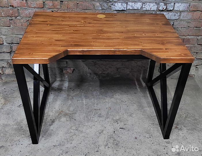 Компьютерный стол от производителя