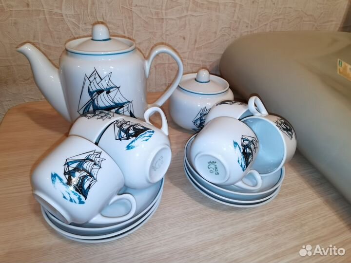 Сервиз чайный с парусником