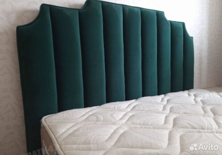 Кровать с подъемным механизмом