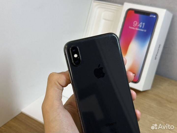 iPhone X, 64 ГБ