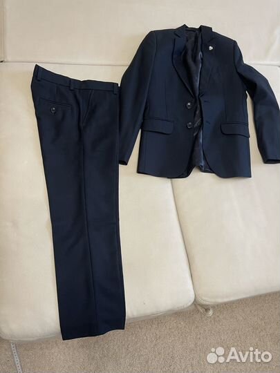 Продам школьную форму