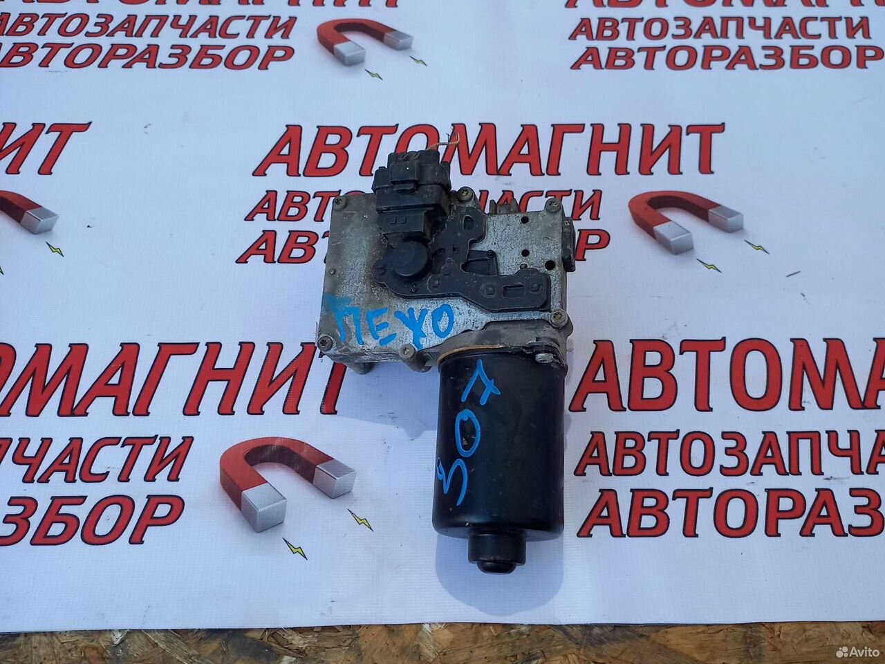 Моторчик трапеция стеклоочистителя Пежо 307