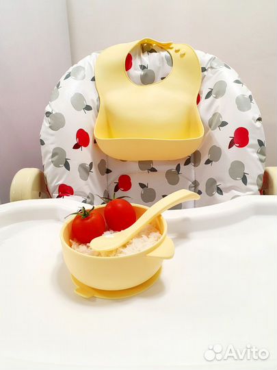 Нагрудник силиконовый