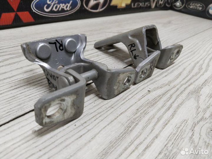 Петли двери задние левые Mitsubishi Lancer CY4A