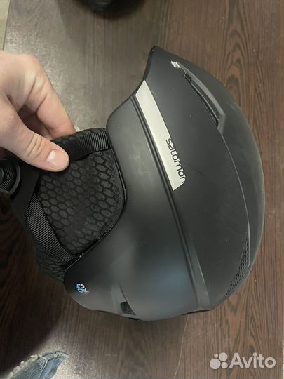 Горнолыжный шлем