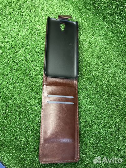 Новый кожаный чехол на HTC Desire 620