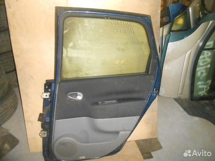 Дверь задняя правая Renault Grand Scenic/Scenic