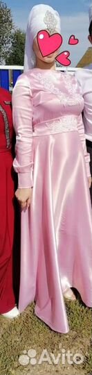 Платье на никах