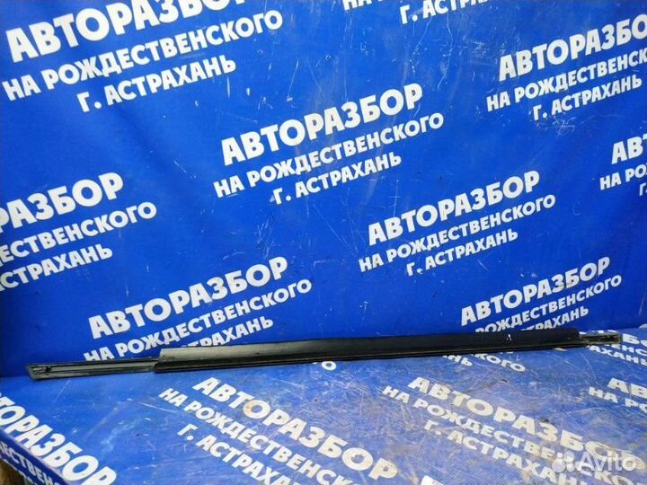 Бархотка двери Ваз Лада Веста Кросс седан H4MD429