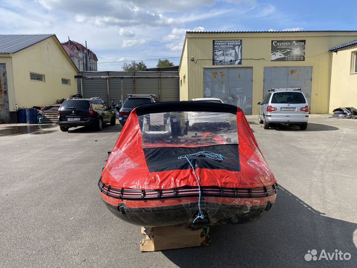 Моторная лодка с мотором Suzuki DT 9.9