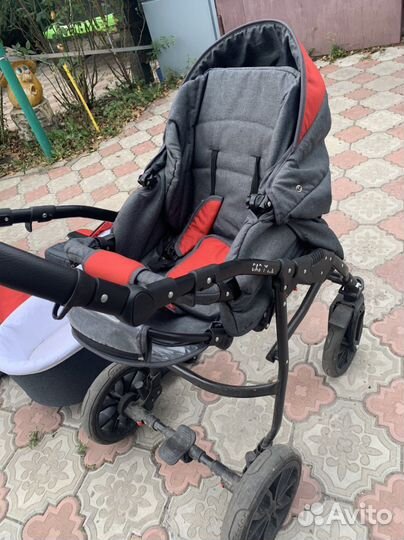 Коляска детская для девочки