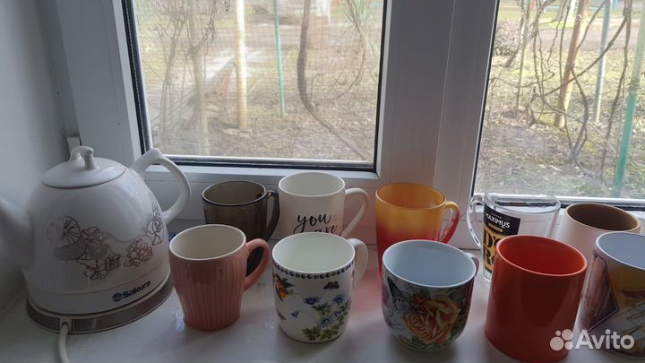 Продаю кружки, электрический чайник