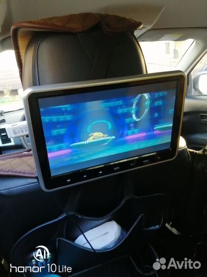 Тв В авто на подголовник