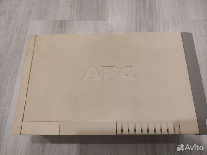 Продам бесперебойник APC 500
