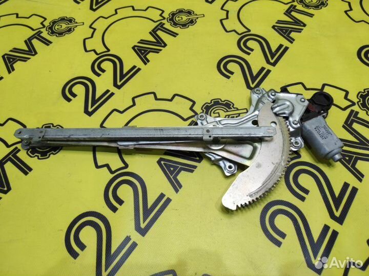 Стеклоподъемник задний левый Toyota Ipsum ACM21