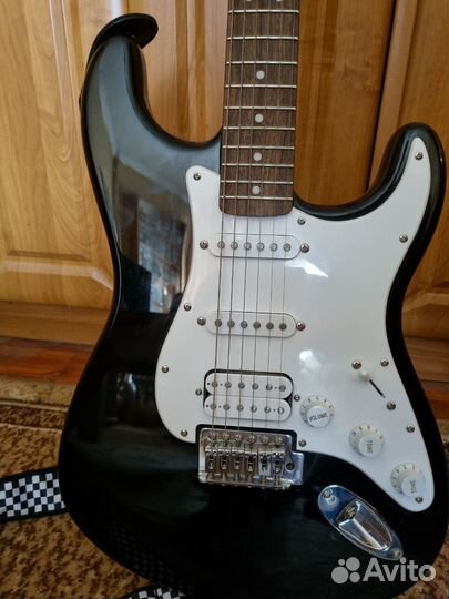 Электрогитара Fender Squier Stratocaster HSS