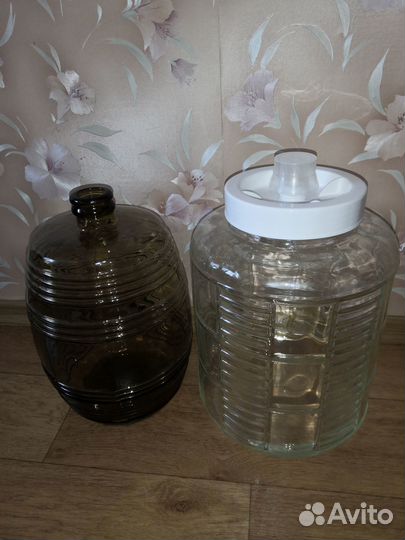 Банки стеклянные для изготовления вина