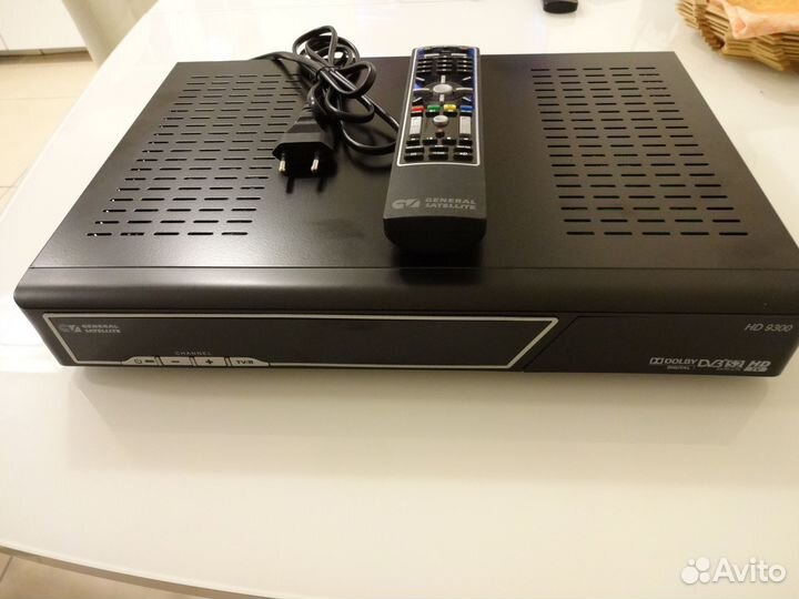 Спутниковый ресивер GS 9300
