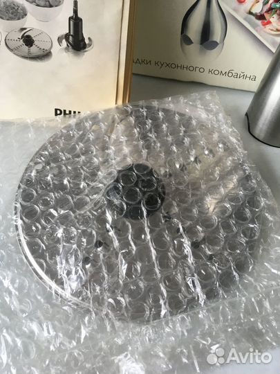 Комплектация блендера Philips HR1377