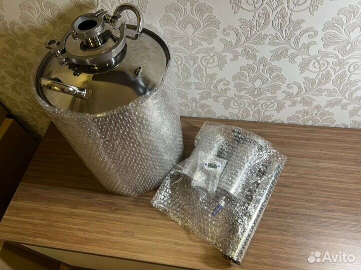 Дистиллятор бытовой/ самогонный аппарат