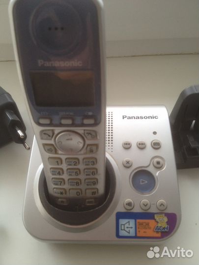 Телефон Panasonic KX-TG7225RU