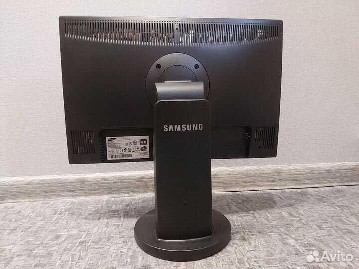 Монитор Samsung Syncmaster 2043BW