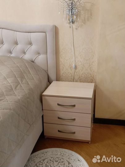 Тумбы прикроватные