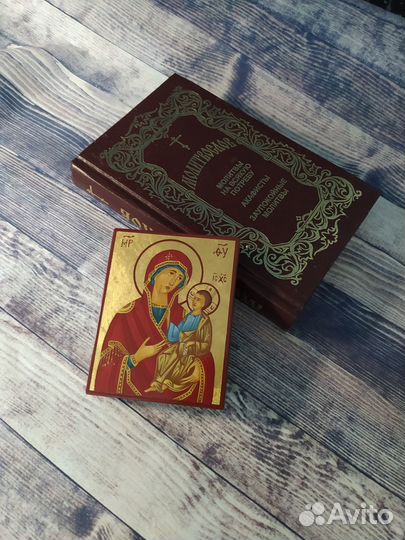 Рукописная икона Богородицы Иверская