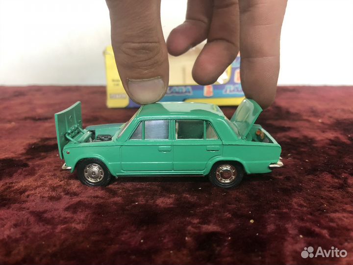Модель ваз 2101 СССР 1:43
