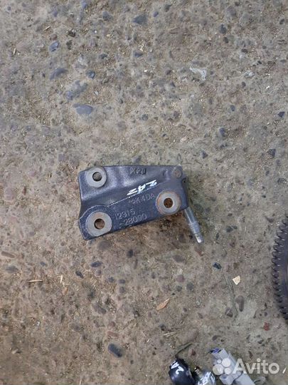 Toyota camry v40 кронштейн двигателя